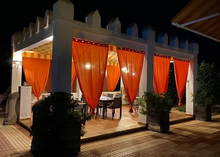 Hotel Devmani Rural