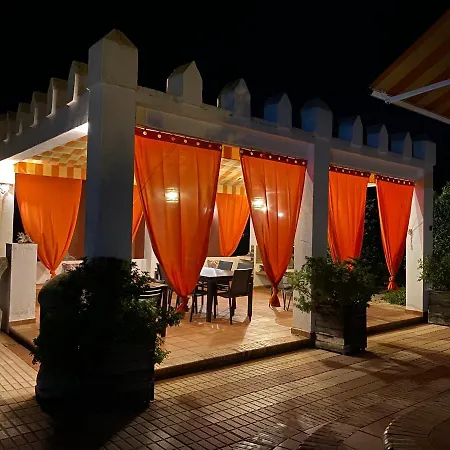 Hotel Devmani Rural