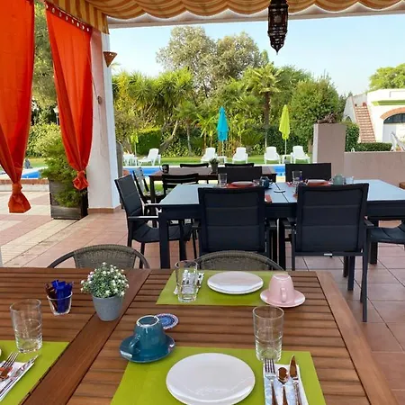 Hotel Devmani Rural Espartinas